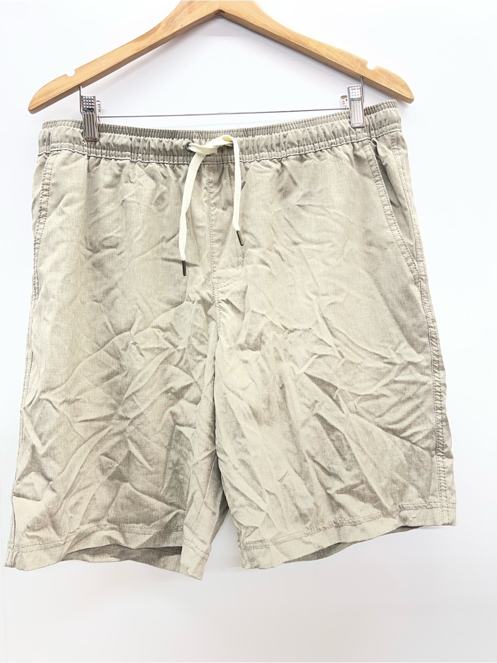 Tailor Vintage Men's Cargo Shorts in Light Khaki